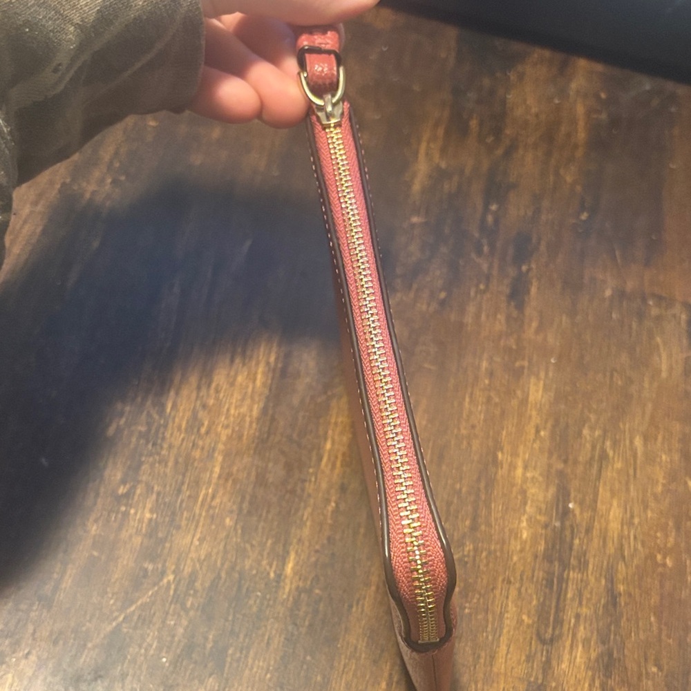Coach Corner Zip Wristlet in Pink, NWOT - Picture 10 of 13